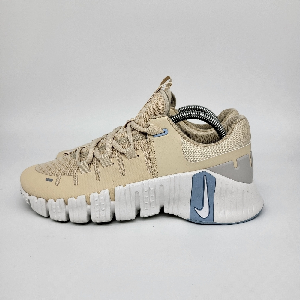 Nike Women's Free Metcon 5 'Sanddrift' Workout Shoes Size 7 New